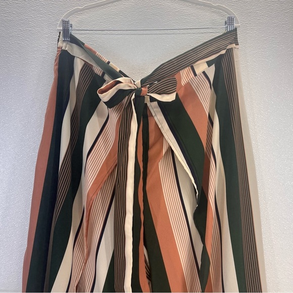 NWOT  Women's Plus Size Printed Drawstring Waist Split Side Wide Leg Pants - Picture 7 of 17